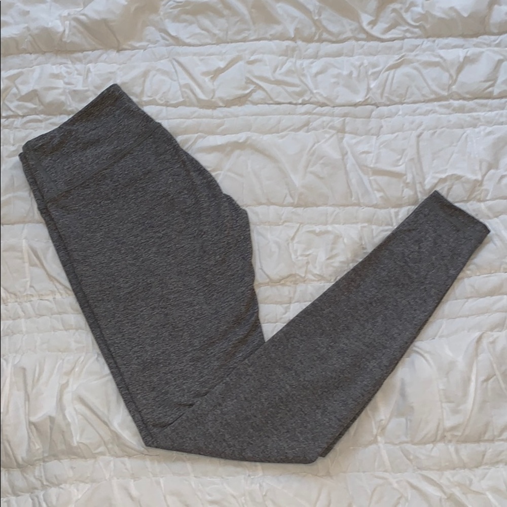 Heathered Grey Wunder Under Legging